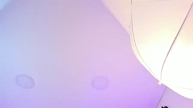 Snapshot of Isabella__gonzalez_ chatting on 11/13/25, 03:49 Isabella gonzalez online show from 11/13/25, 03:49