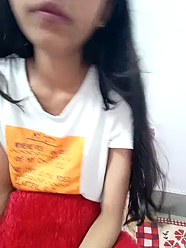 Snapshot of Mustardqueen chatting on 10/18/25, 03:13 Mustardqueen online show from 10/18/25, 03:13