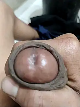 Snapshot of SlingingAsteroid chatting on 11/12/25, 05:57 SlingingAsteroid online show from 11/12/25, 05:57