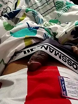 Snapshot of SlingingAsteroid chatting on 12/05/25, 12:14 SlingingAsteroid online show from 12/05/25, 12:14