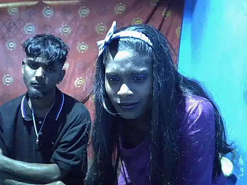 Snapshot of Indiansmiley01 chatting on 07/19/26, 12:42 Indiansmiley01 online show from 07/19/26, 12:42