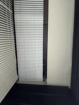 yiyi 3523 online show from 04/25/26, 01:41