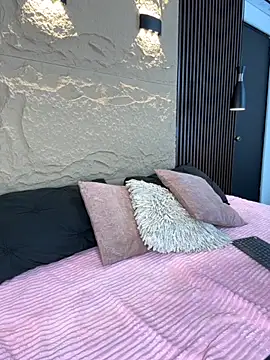 GenesisBlaze online show from 11/25/25, 06:19