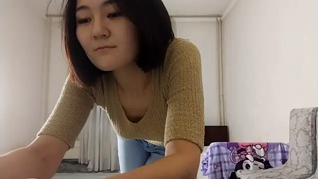 Lyndasilk online show from 12/01/25, 04:23