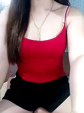 Snapshot of LeanaLy chatting on 08/01/26, 02:11 LeanaLy online show from 08/01/26, 02:11