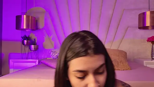 AlyssaRay online show from 01/14/26, 07:30