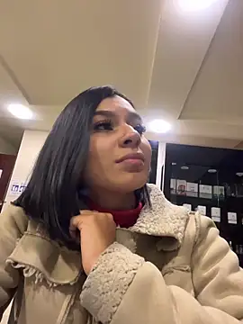 AlyssaRay online show from 04/06/26, 11:55