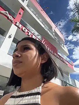 AlyssaRay online show from 04/11/26, 01:59