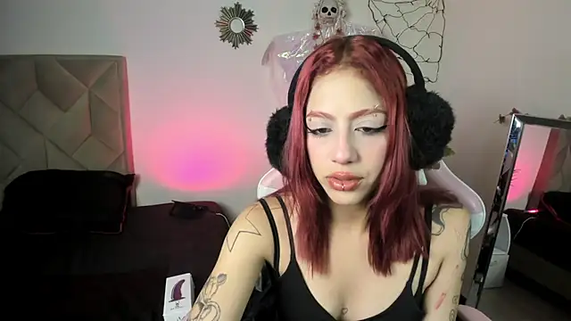 Vicky Boop online show from 10/15/25, 01:00