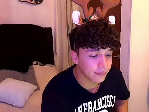 charly 926 online show from 12/03/25, 09:46