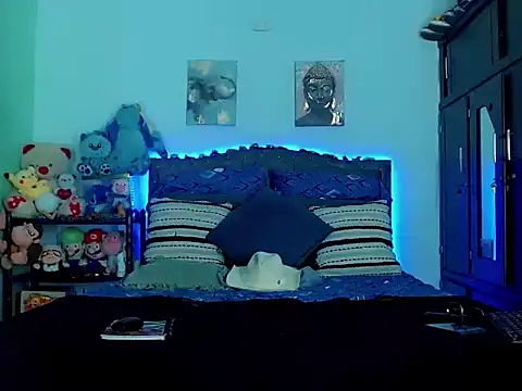 LuisStevens online show from 10/15/25, 02:44
