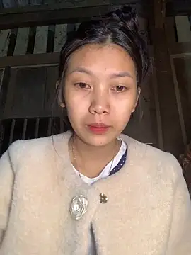 Snapshot of linh-lan1 chatting on 12/16/25, 01:05 linh-lan1 online show from 12/16/25, 01:05