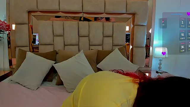 Snapshot of atennea_diiossa chatting on 11/17/25, 12:44 atennea diiossa online show from 11/17/25, 12:44