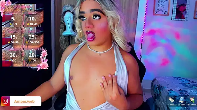 Snapshot of Sofiabigcock22 chatting on 05/15/26, 01:01 Sofiabigcock22 online show from 05/15/26, 01:01