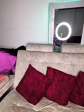 kitten25-hott online show from 10/21/25, 02:01