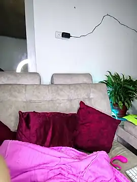 kitten25-hott online show from 10/31/25, 01:50