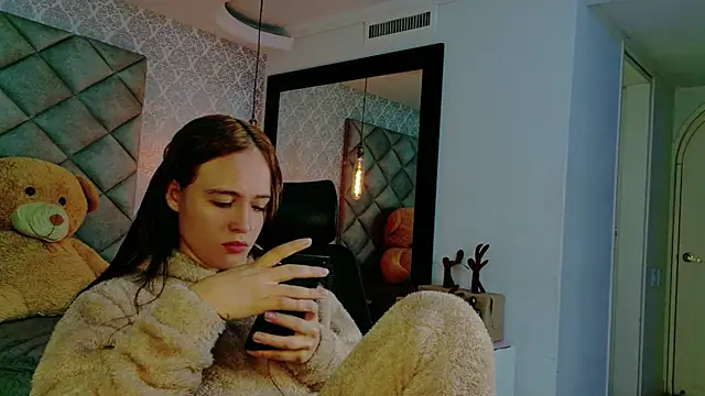 CARO ADAMS1 online show from 01/09/26, 11:02