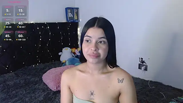 Snapshot of Megan_ve chatting on 11/14/25, 02:43 Megan ve online show from 11/14/25, 02:43