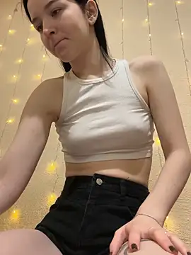  LovelyDana  online show from 12/21/25, 06:59