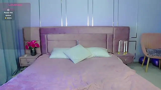 EvaBilss online show from 03/24/26, 08:03