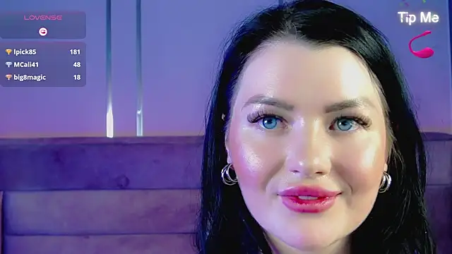 EvaBilss online show from 04/15/26, 07:58