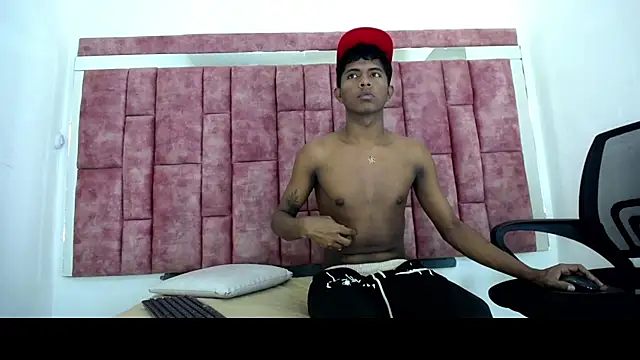 Mick storm online show from 04/22/26, 07:15