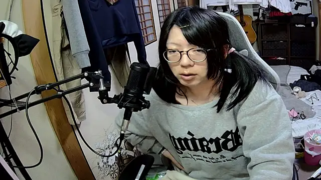 harinyanxxx online show from 02/25/26, 03:43