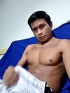 Moreno-Charmoso 30 online show from 03/05/26, 03:02