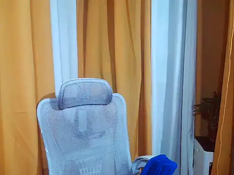 ellah morenax online show from 03/26/26, 12:11