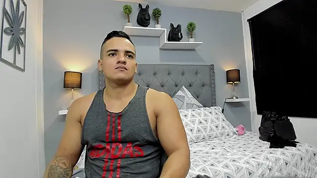 Snapshot of violeta_and_maxx chatting on 11/09/25, 11:36 violeta and maxx online show from 11/09/25, 11:36