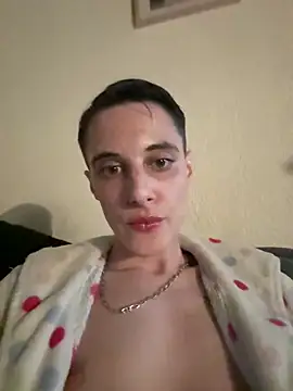 Snapshot of fresh-laD chatting on 05/10/26, 01:33 fresh-laD online show from 05/10/26, 01:33