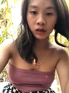 Snapshot of namicute chatting on 12/03/25, 05:48 namicute online show from 12/03/25, 05:48