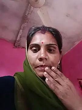 Snapshot of Munmun_7 chatting on 06/02/26, 02:13 Munmun 7 online show from 06/02/26, 02:13