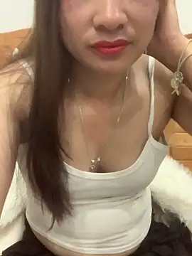 Linh sexyy online show from 04/17/26, 10:46