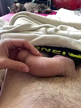 Snapshot of kevin-huge chatting on 10/14/25, 01:12 kevin-huge online show from 10/14/25, 01:12