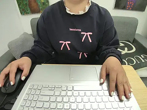 Hanna Mina online show from 02/01/26, 09:30