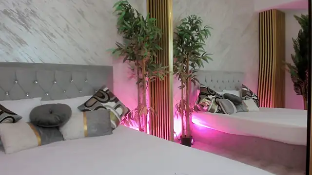 Snapshot of amara_seli chatting on 10/18/25, 06:30 amara seli online show from 10/18/25, 06:30