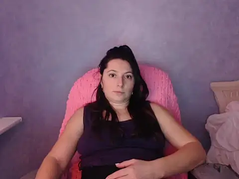 LuckyLisa23 online show from 03/04/26, 09:21