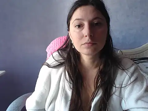 LuckyLisa23 online show from 04/06/26, 11:11