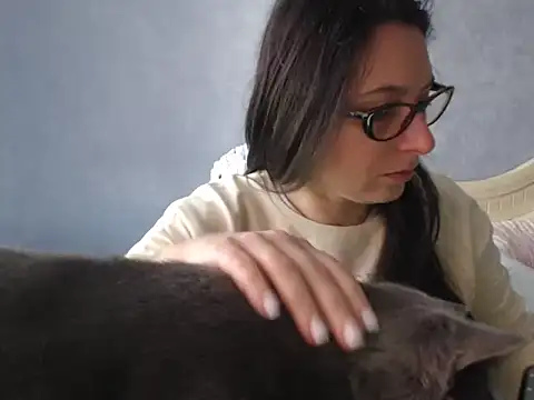 LuckyLisa23 online show from 04/21/26, 11:38