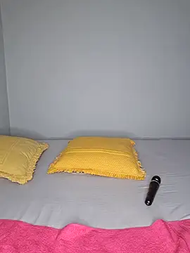 certifiedhottie2025 online show from 10/20/25, 06:03