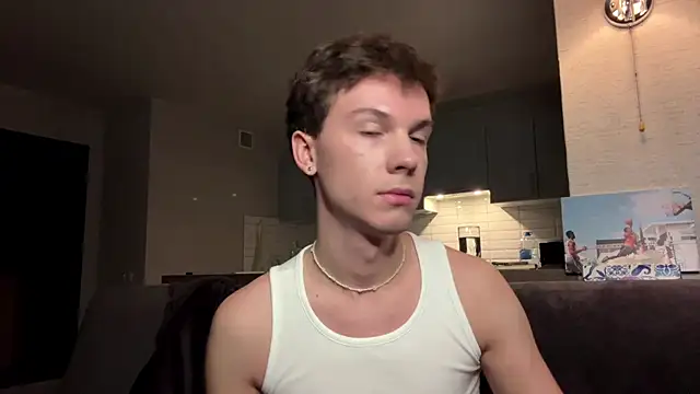 Jeremy1Scott online show from 11/04/25, 03:16