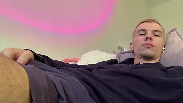 Jeremy1Scott online show from 07/18/26, 05:11