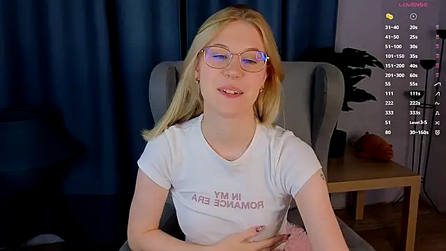 lovedrope online show from 10/18/25, 05:25