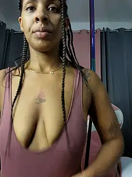 Snapshot of Jxxxa2 chatting on 11/19/25, 03:17 Jxxxa2 online show from 11/19/25, 03:17