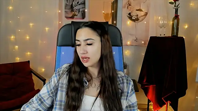 RebeckaThornton online show from 12/02/25, 09:58