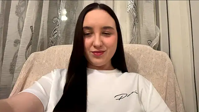 DaisyMolly online show from 12/21/25, 10:06