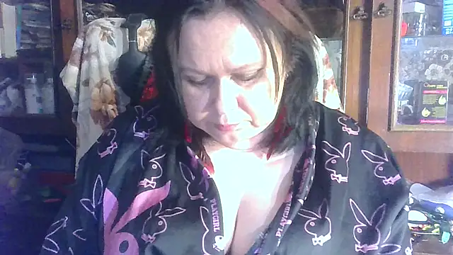 CharleeKendall online show from 10/28/25, 04:20