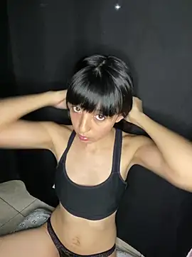 Pilarq9 online show from 04/24/26, 03:31