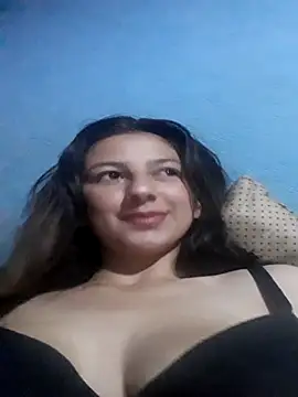 Naomy-daviis online show from 10/21/25, 03:51